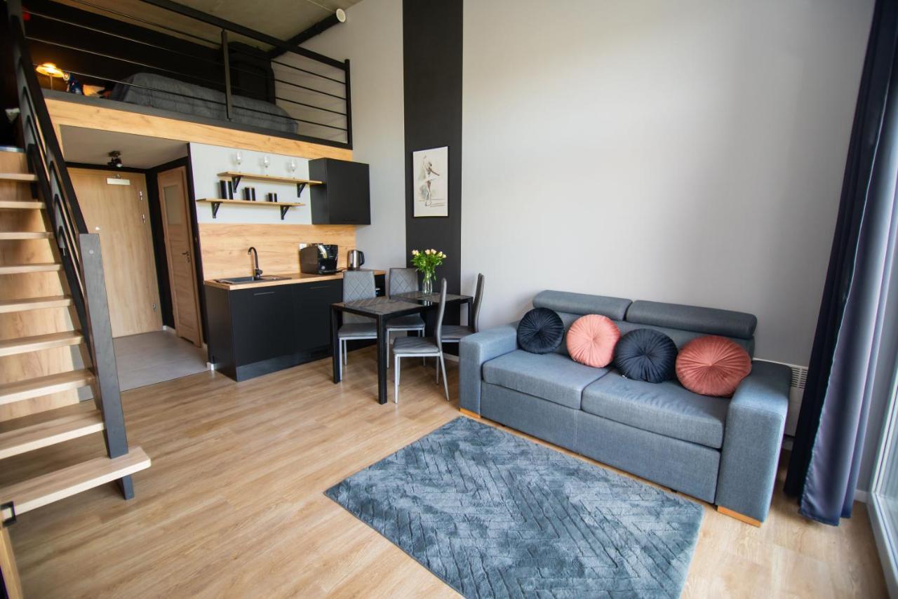 Studia Przy Lotnisku Od Wroclawapartament-Pl Exteriör bild
