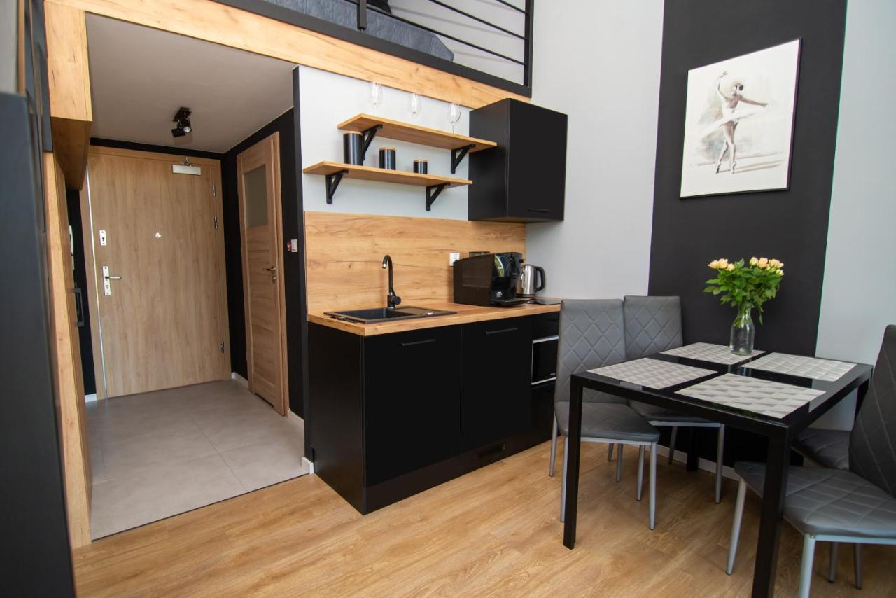 Studia Przy Lotnisku Od Wroclawapartament-Pl Exteriör bild